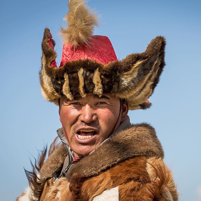 Kazakh eagle hunter - Mongolia small group tours 2021