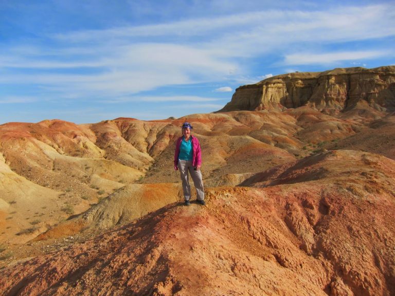 The rock formations of Tsagaan Suvraga in Mongolia's Gobi Desert - Mongolia short tours and trips.