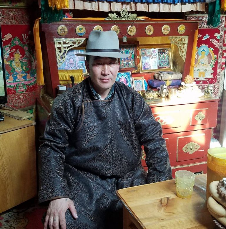 Nergui, Erdenedalai herder