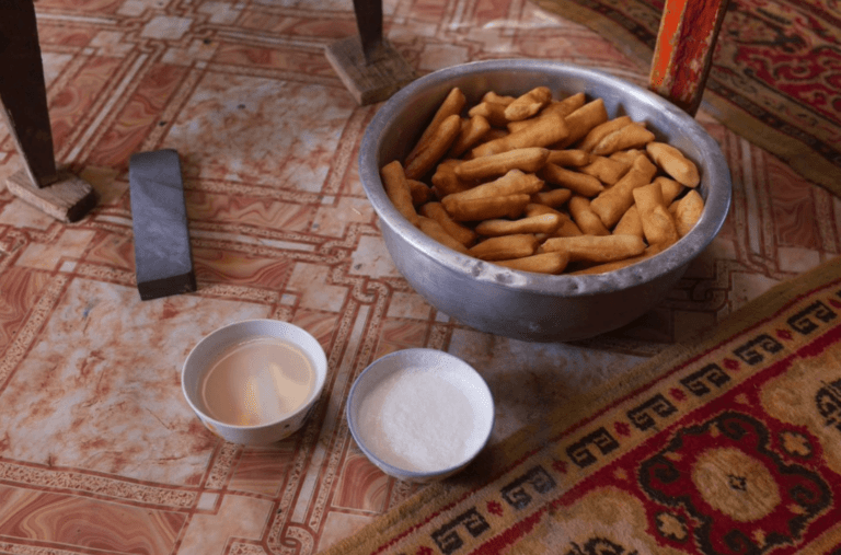 Mongolian Cuisine: Suutei Tsai